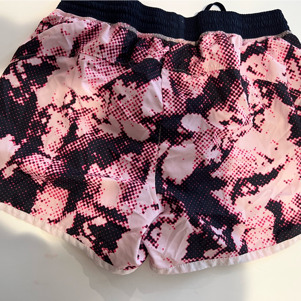 Champion shorts size medium